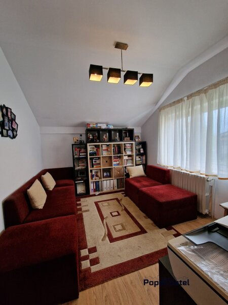 Pipera, Jolie Ville, vila 4 camere S+P+M constructie 2005 teren 628 mp