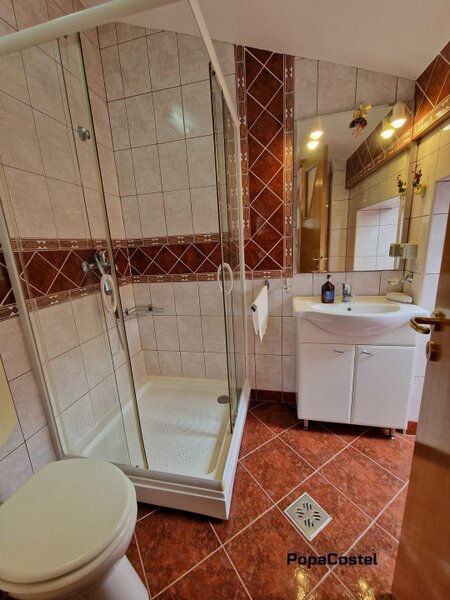 Pipera - Jolie Ville vila 4 camere S+P+M constructie 2005 teren 628 mp